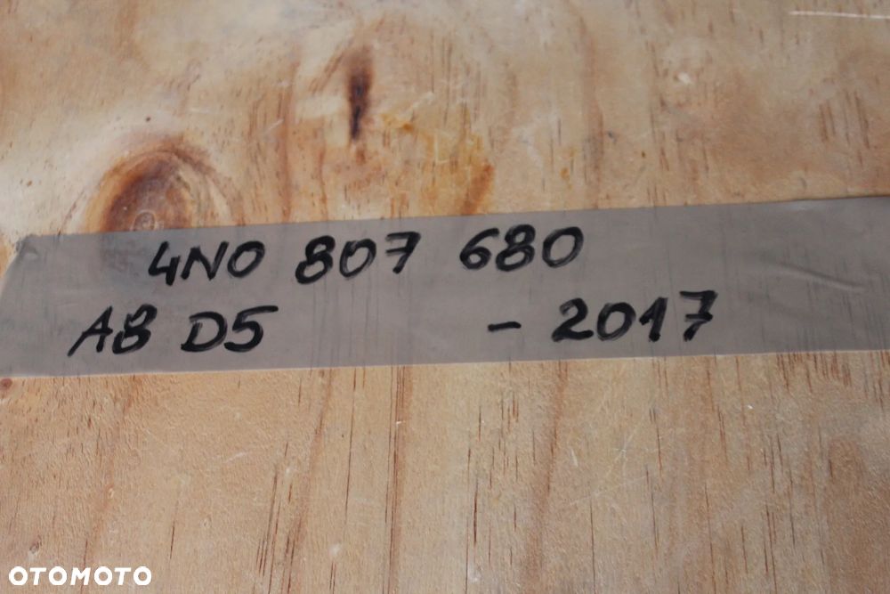 KRATKA ZDERZAKA PRAWA AUDI A8 D5 4N0807680 2018 - 20