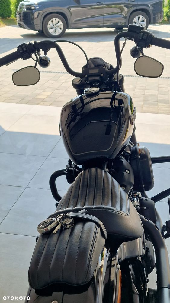 Harley-Davidson Softail Street Bob - 8