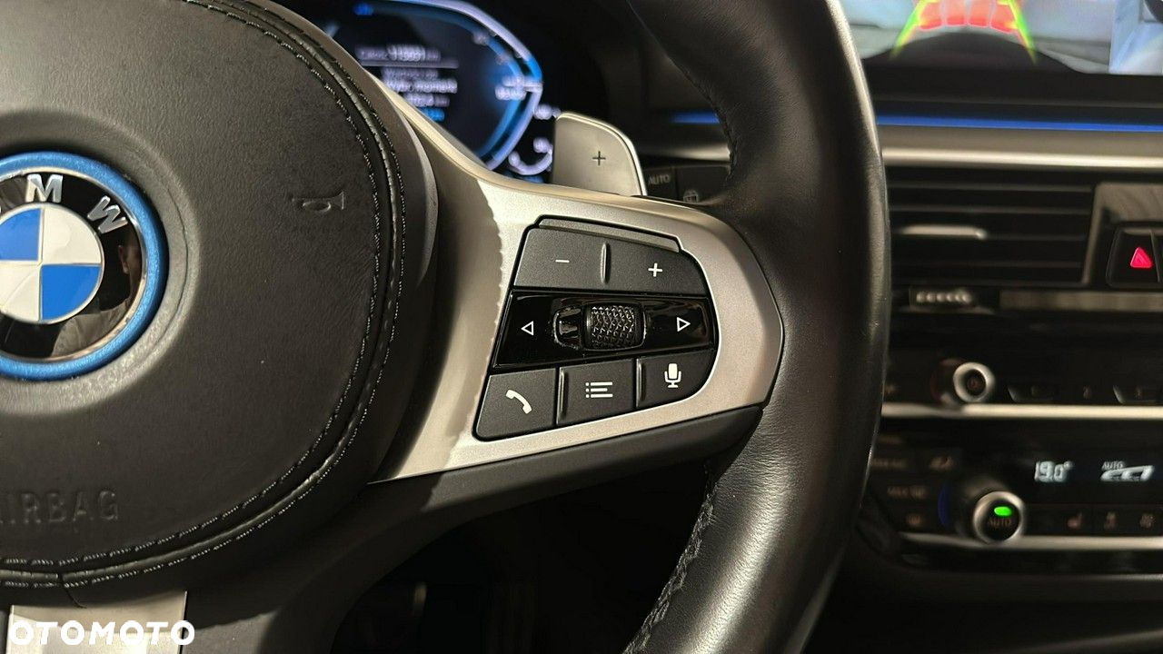BMW Seria 5 - 22
