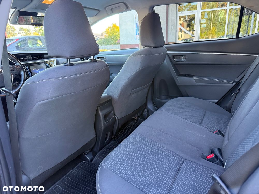 Toyota Corolla 1.6 Comfort - 21