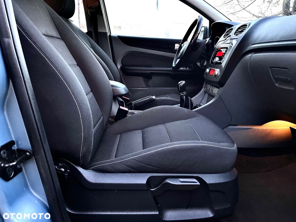 Ford Focus 1.8 Titanium - 15