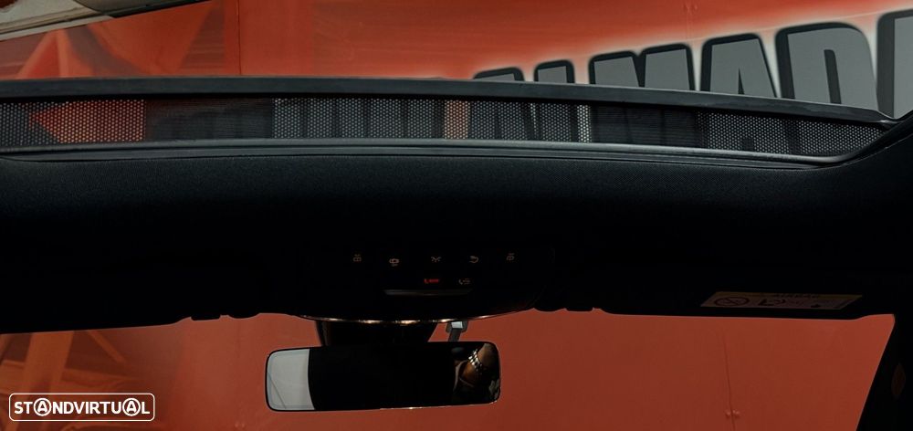 Mercedes-Benz GLC 300 e 4Matic - 32