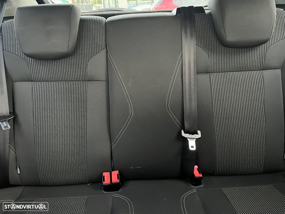 Ford Fiesta 1.0 EcoBoost S&S Titanium - 10