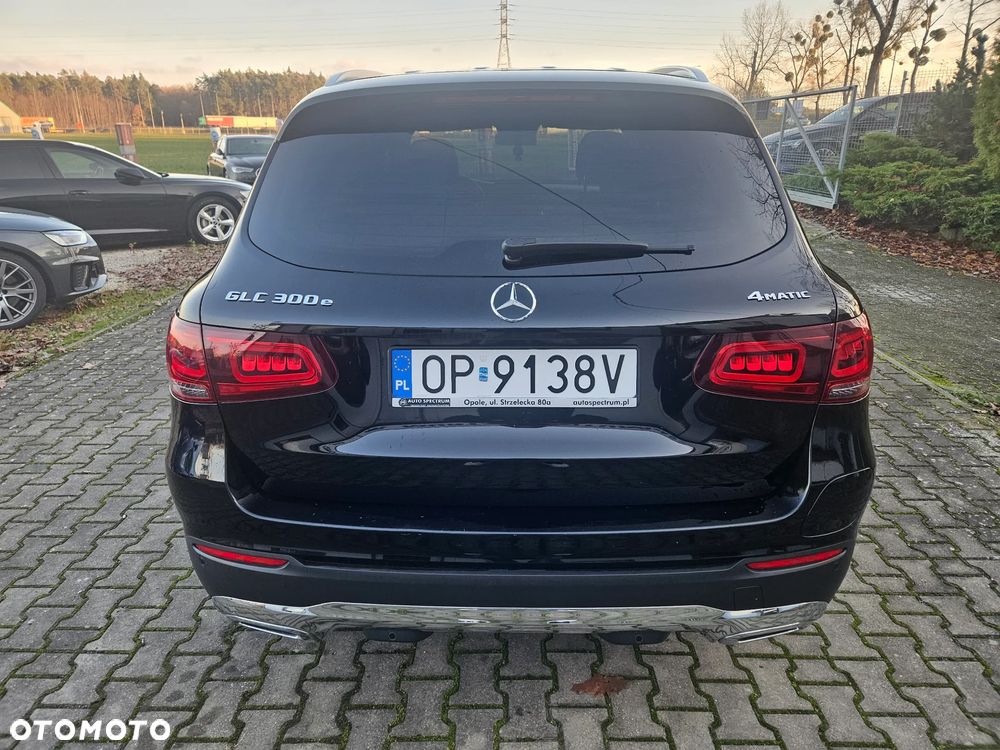 Mercedes-Benz GLC 300 e 4-Matic - 7