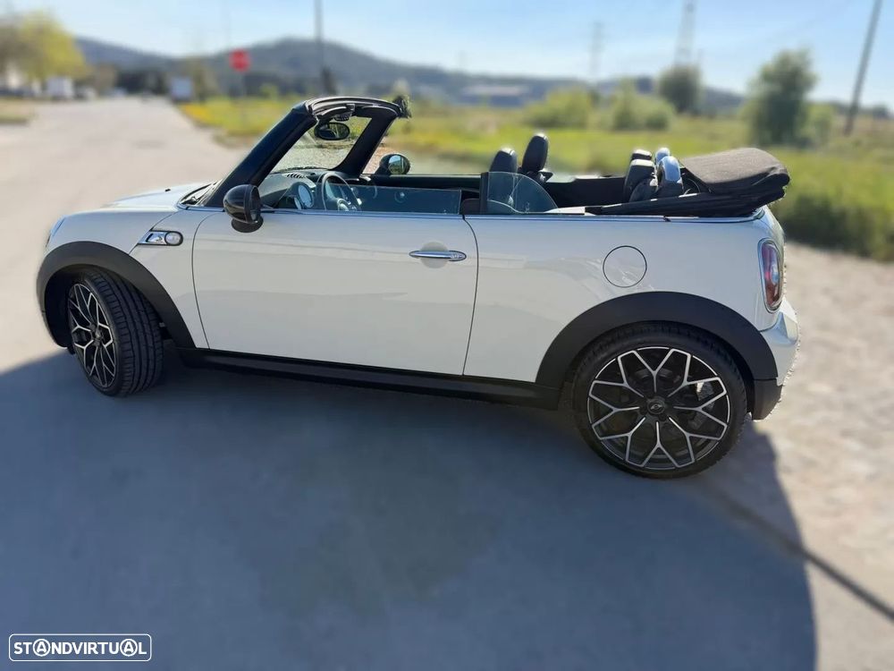 MINI Cabrio Cooper S - 4
