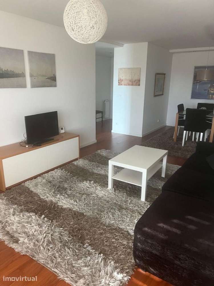 Apartamento T2 para arrendar/alugar Edifício Boss Luxury Tower - Porto - Grande imagem: 2/29