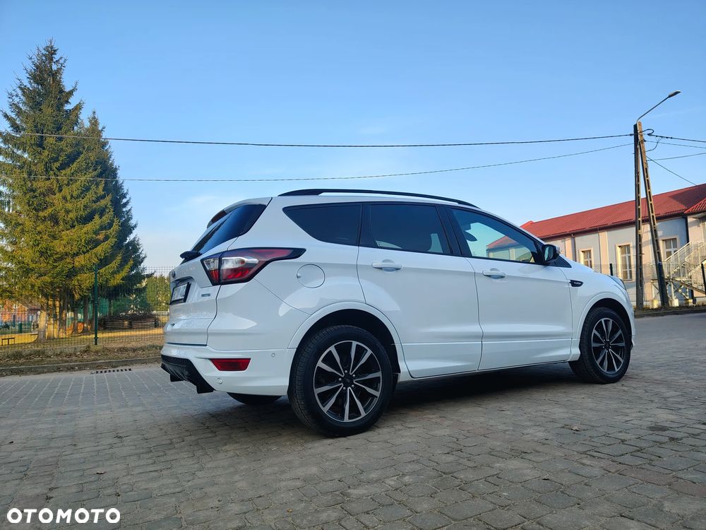 Ford Kuga 1.5 EcoBoost 2x4 ST-Line - 6