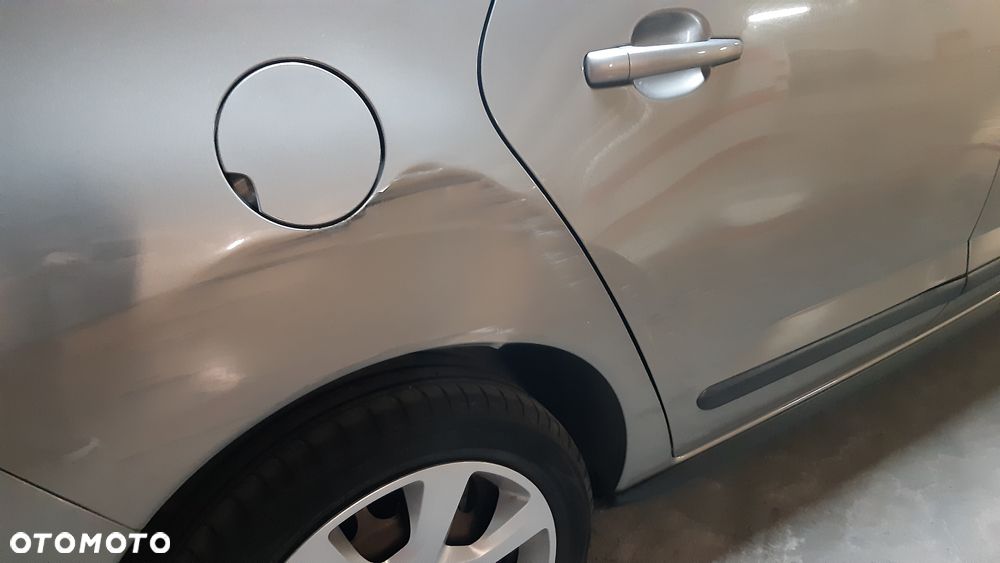 Peugeot 3008 1.6 HDi Premium - 8