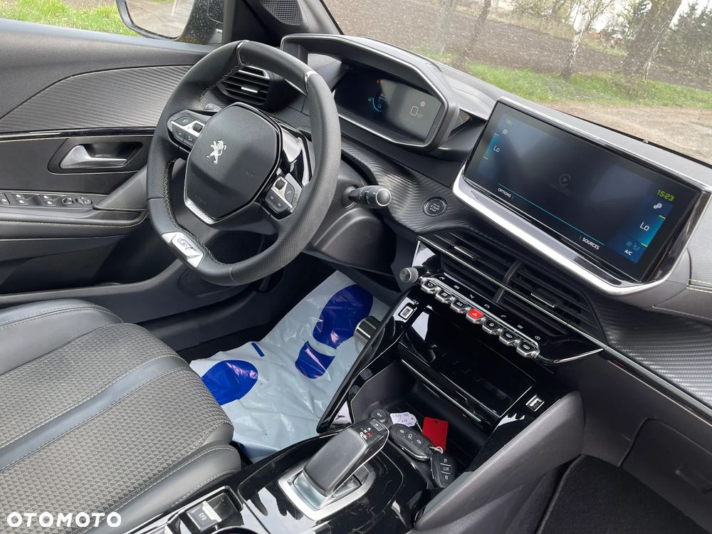 Peugeot 208 GT Line - 15