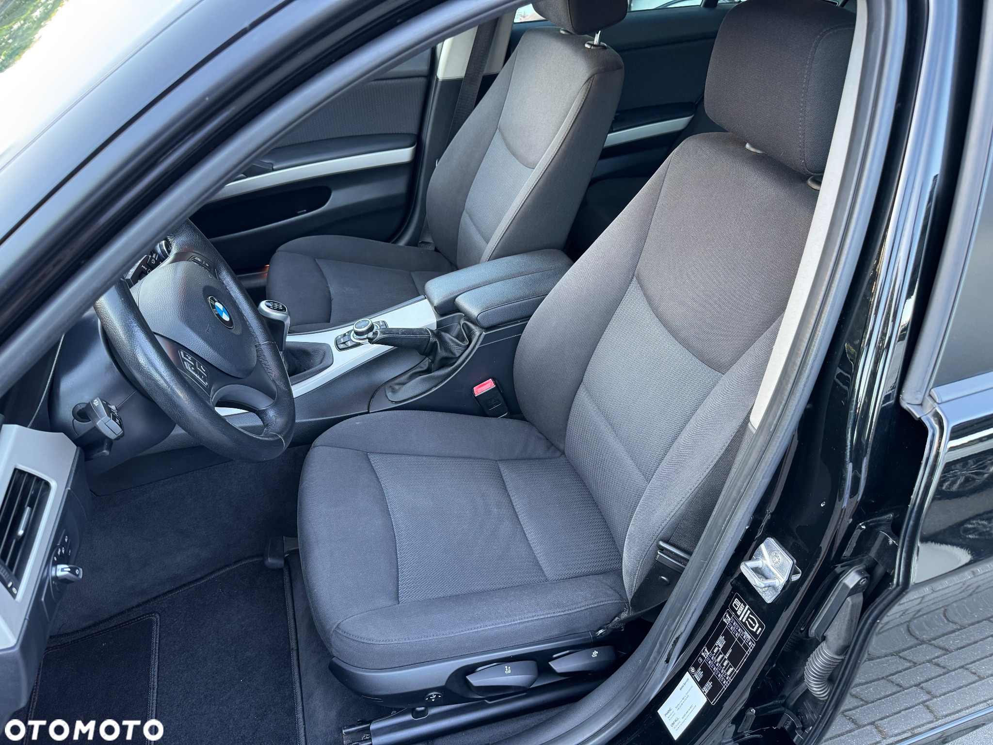 BMW Seria 3 318d - 8