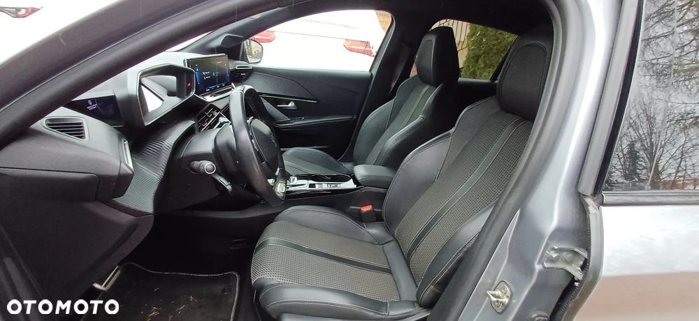 Peugeot 208 Elektromotor 136 GT - 16