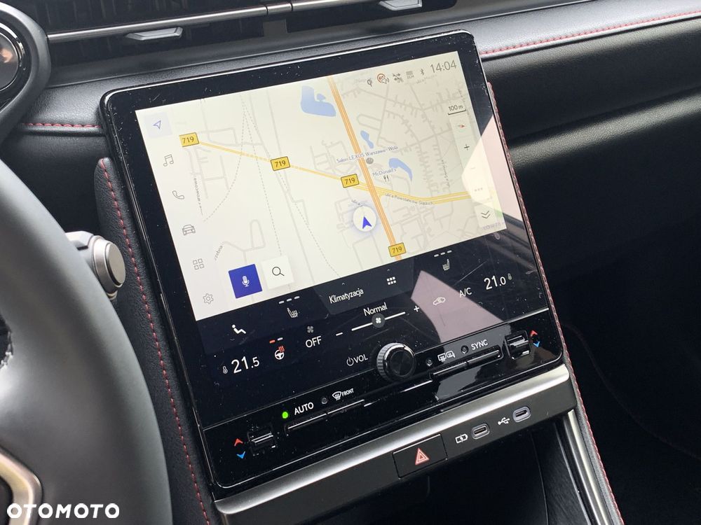 Lexus LBX 1.5 Hybrid Emotion - 14