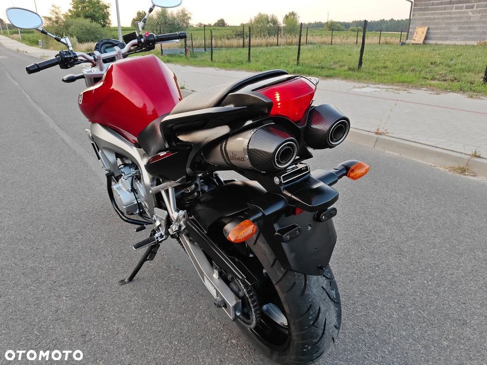 Yamaha FZ6 - 18