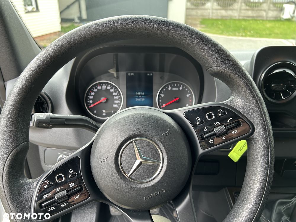 Mercedes-Benz Sprinter 907 316 - 8