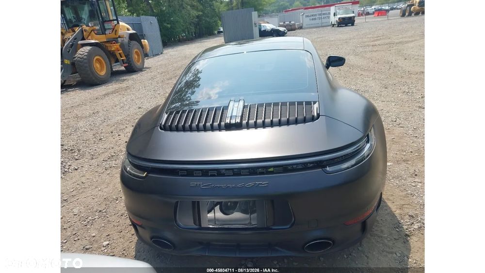 Porsche 911 Carrera 4 GTS PDK - 8