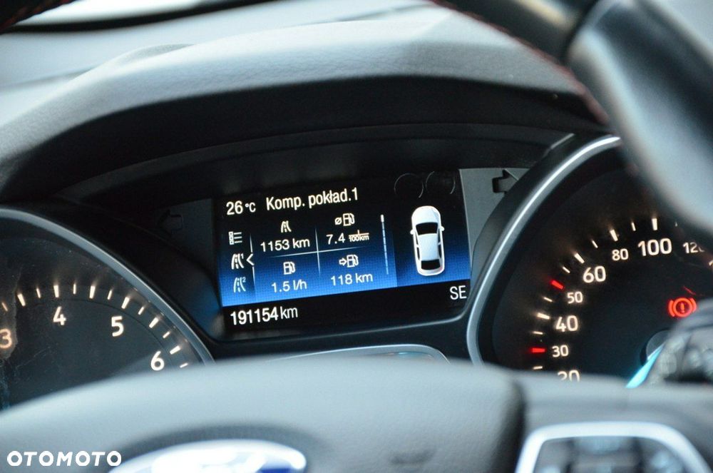 Ford Kuga - 32