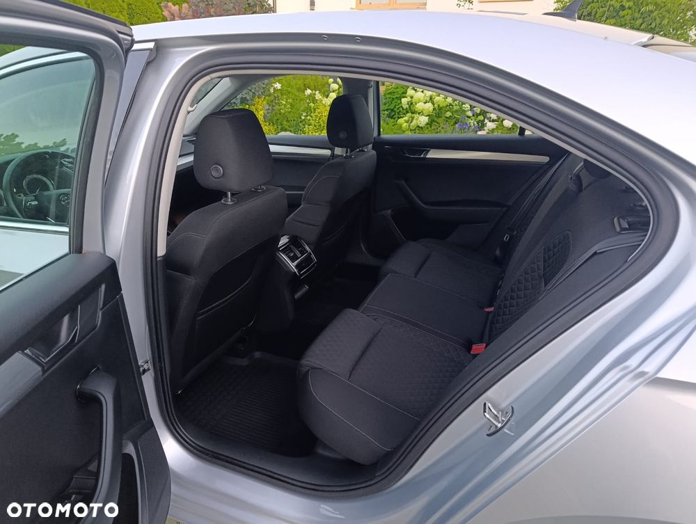 Skoda Superb 1.5 TSI Ambition - 15