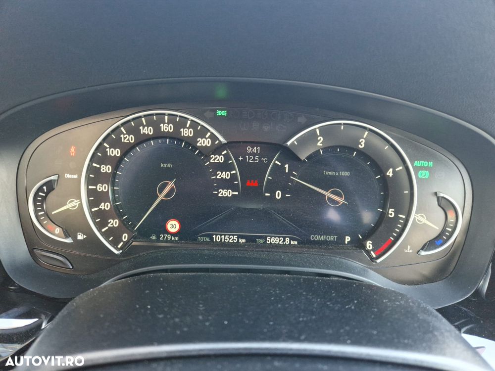 BMW Seria 5 520d Aut. M Sport Edition - 14
