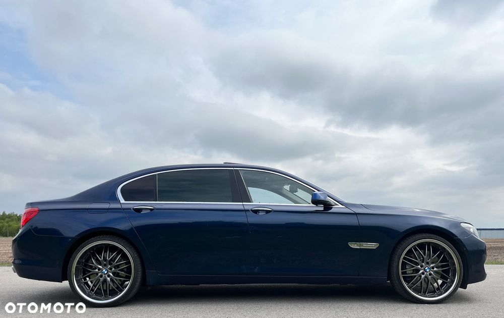 BMW Seria 7 760Li - 37
