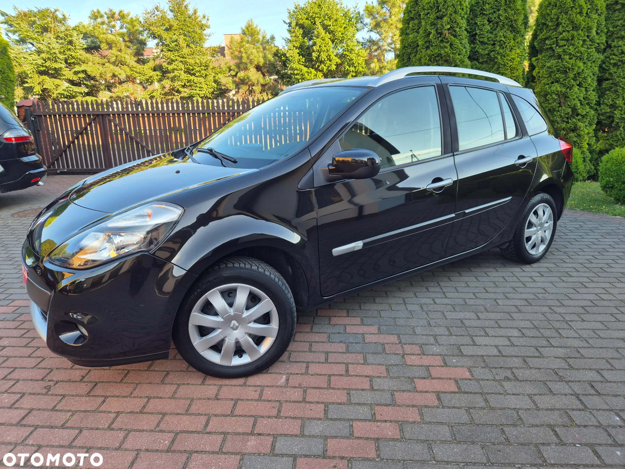 Renault Clio 1.2 16V 75 Expression - 12