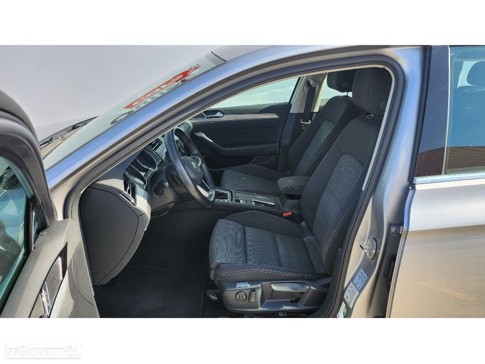 VW Passat Variant 2.0 TDi Business DSG - 3