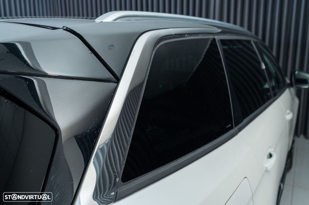 Peugeot 5008 1.2 PureTech Allure EAT8 - 23