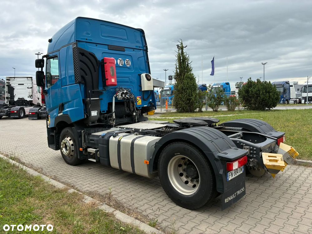 Renault T440 Sleeper Cab ADR - 2