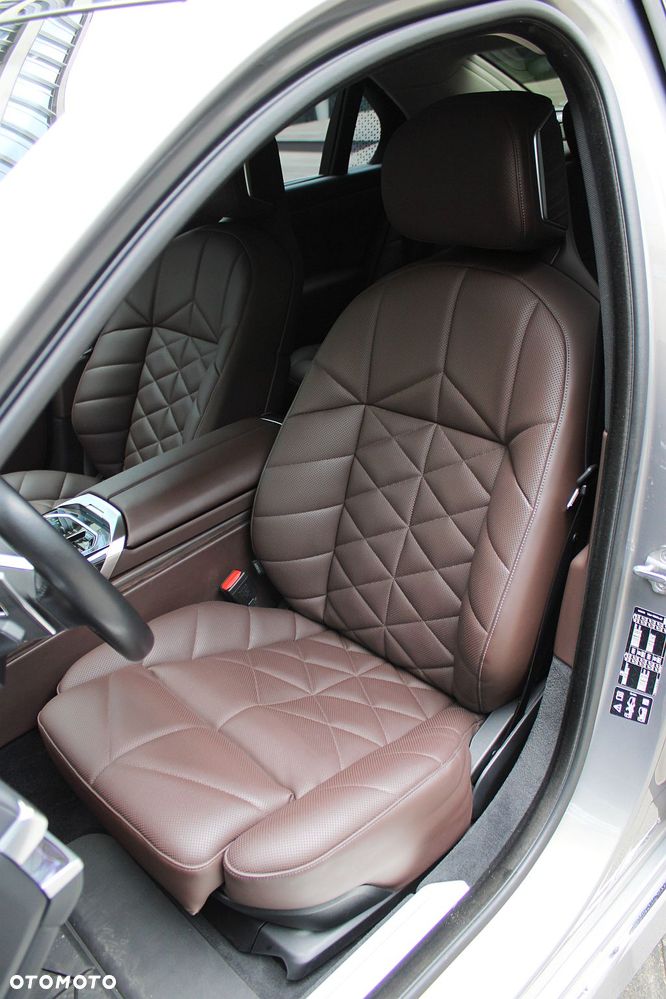 BMW Seria 7 740d xDrive mHEV sport - 8