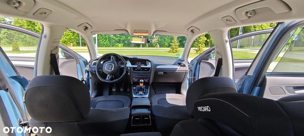Audi A4 Avant 2.0 TDI DPF quattro Ambiente - 23