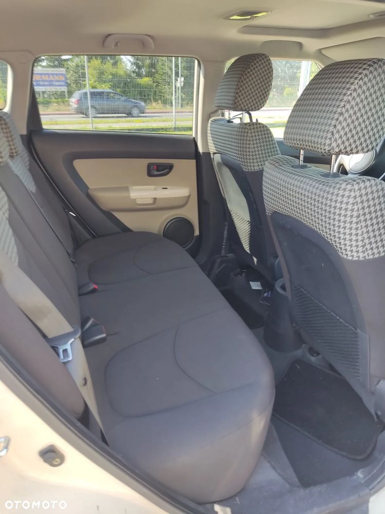 Kia Soul 1.6 CRDi L EU5 - 8