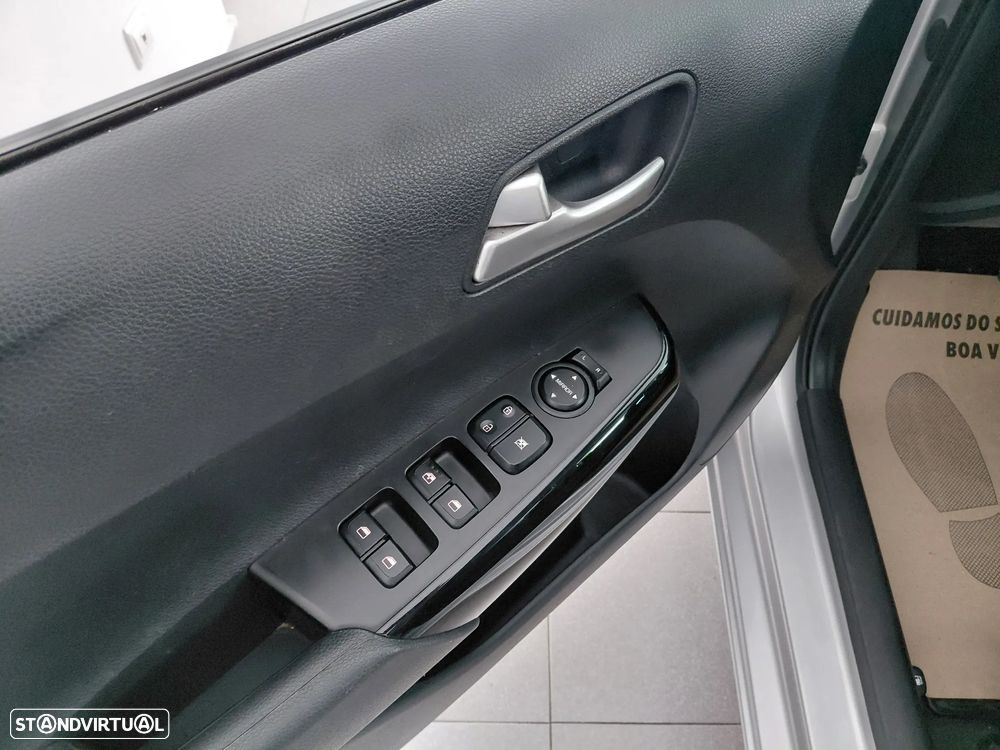 Kia Picanto 1.0 CVVT Urban - 11