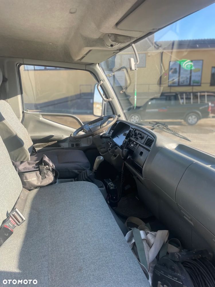 Mitsubishi CANTER - 1