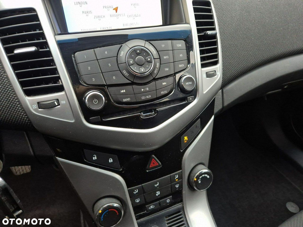 Chevrolet Cruze - 17