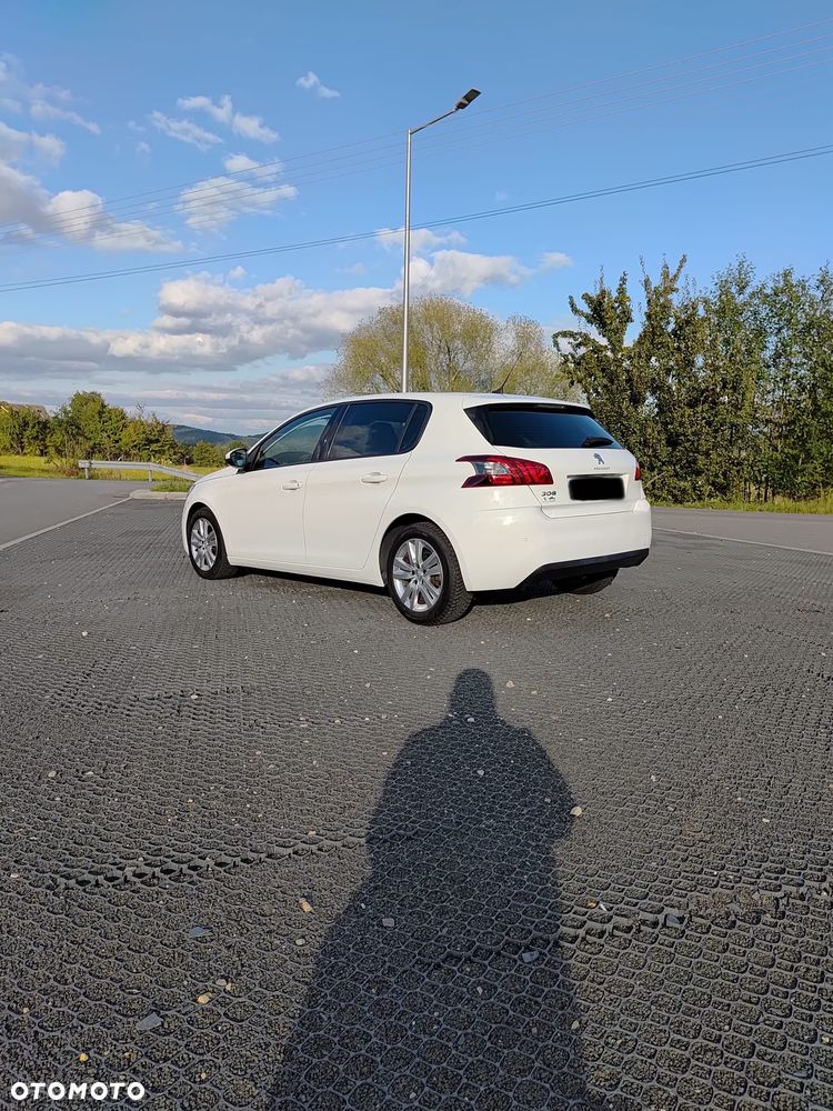 Peugeot 308 BlueHDi 130 EAT8 Allure - 11