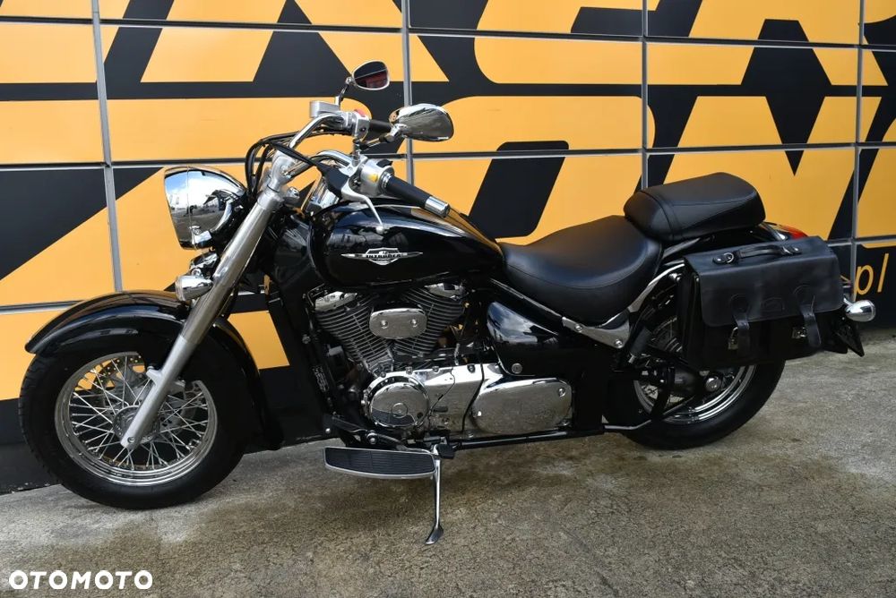 Suzuki Intruder - 7