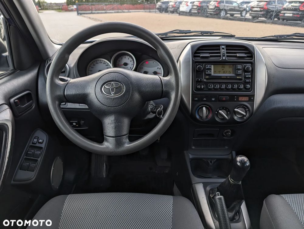 Toyota RAV4 4x2 - 27