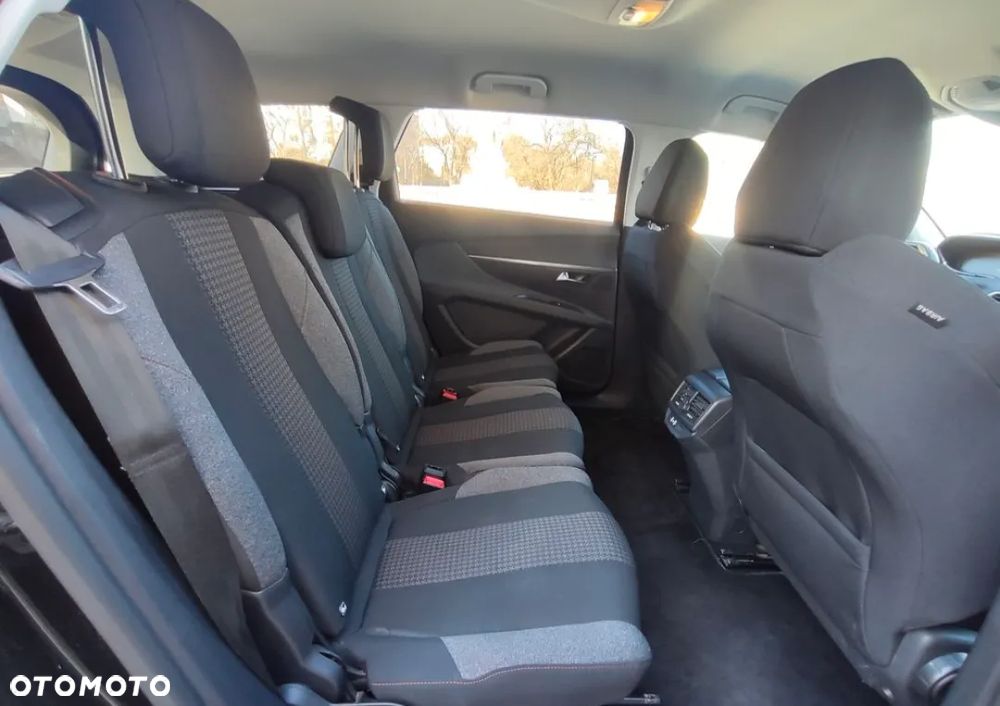 Peugeot 5008 BlueHDi 130 EAT8 Allure - 11