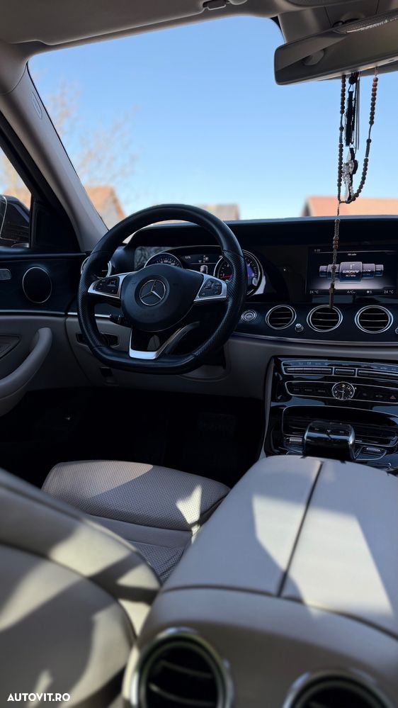 Mercedes-Benz E - 37