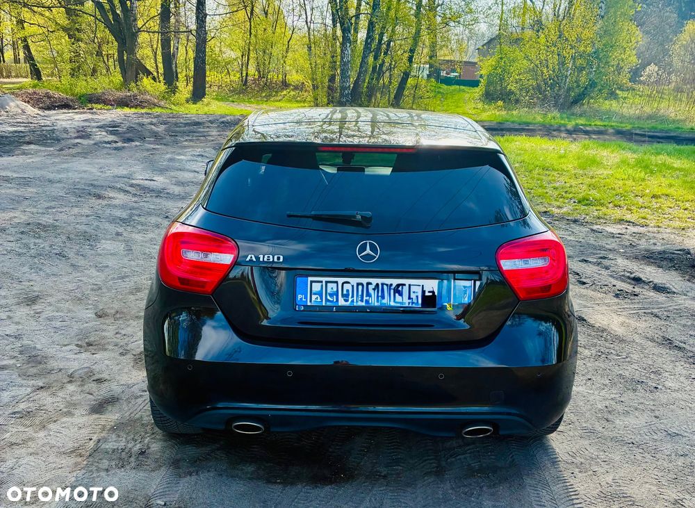 Mercedes-Benz Klasa A 180 7G-DCT - 2