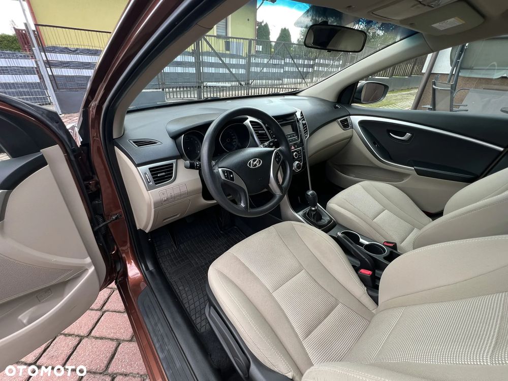 Hyundai i30 1.4 Comfort - 19