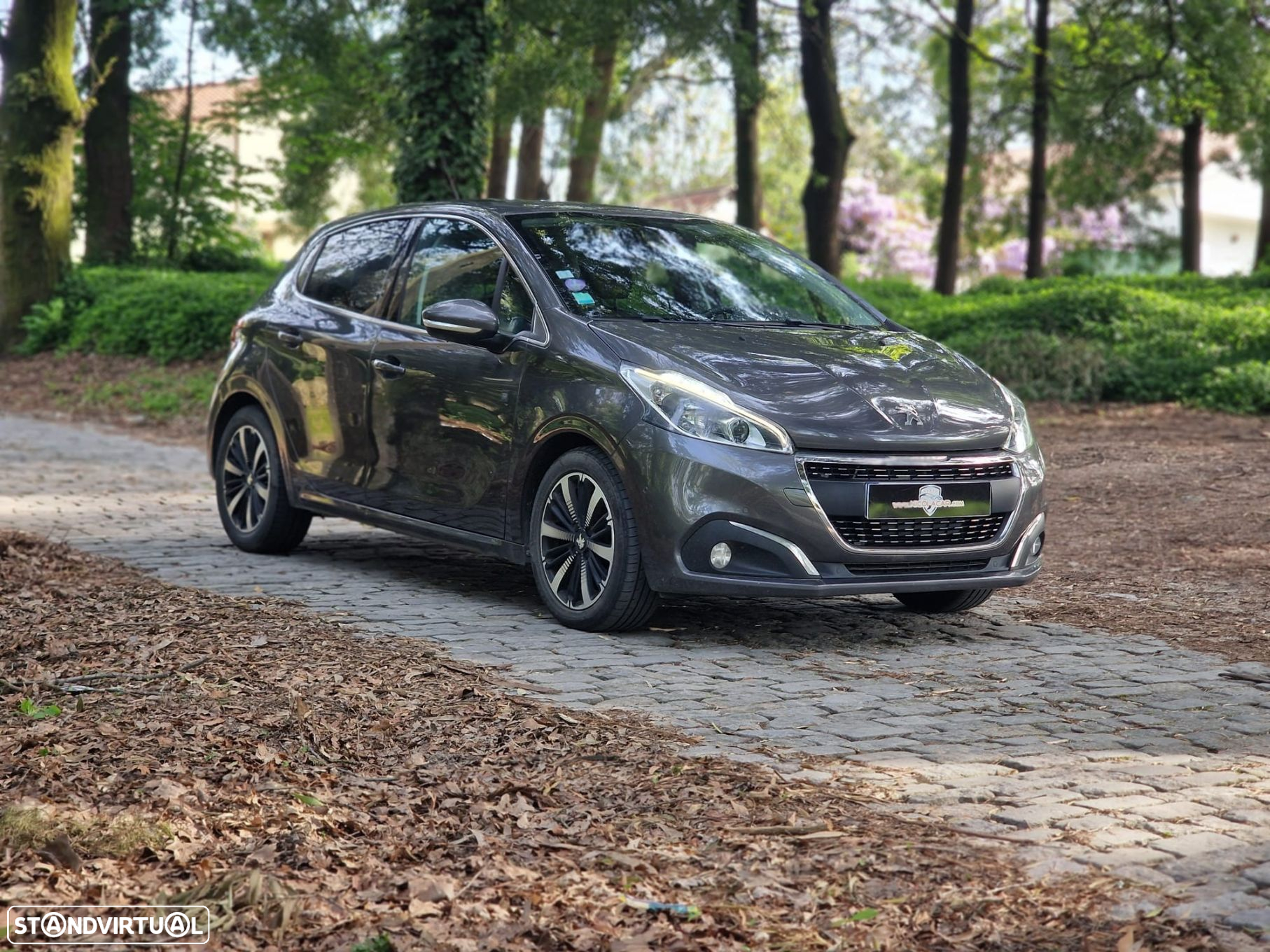 Peugeot 208 PureTech 82 Start & Stop Allure - 13