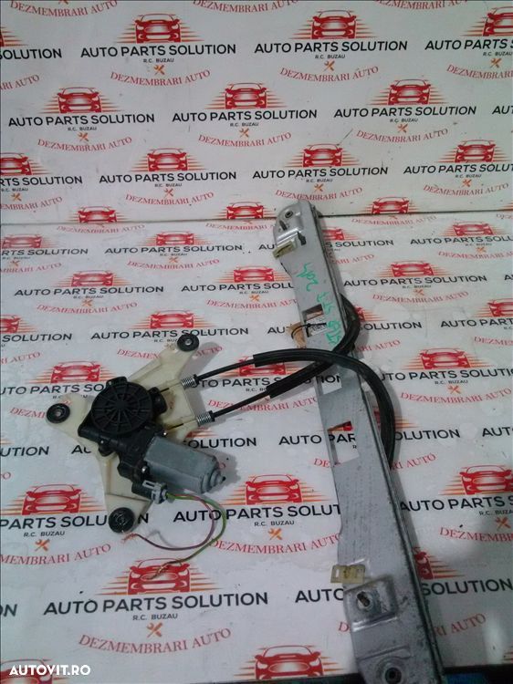 macara geam usa stanga fata renault master an fabr. 2013 - 1