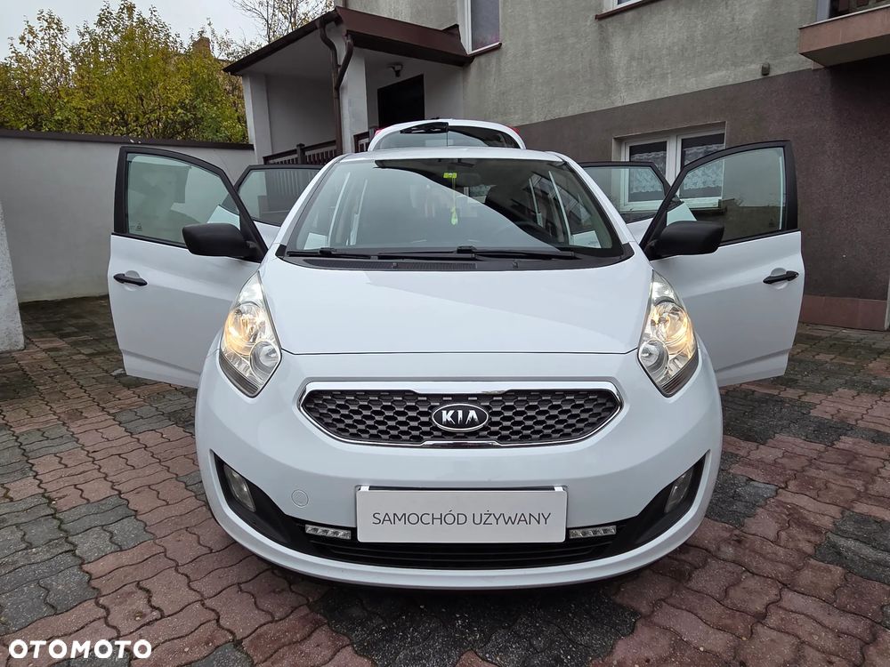 Kia Venga - 32