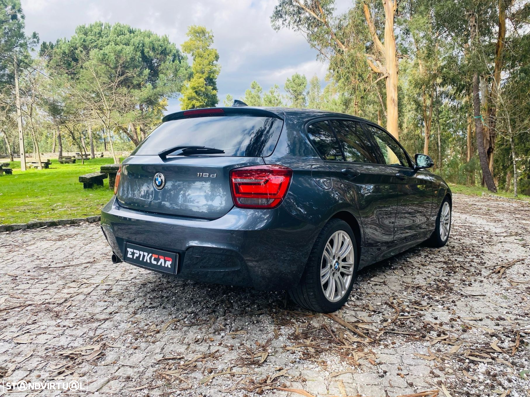 BMW 118 d Pack M - 14