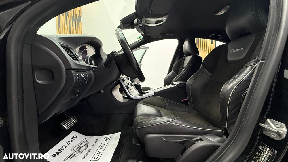 Volvo S60 D4 Geartronic RDesign - 25