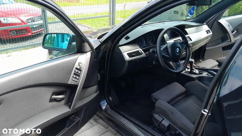 BMW Seria 5 520d Touring Edition Fleet - 8