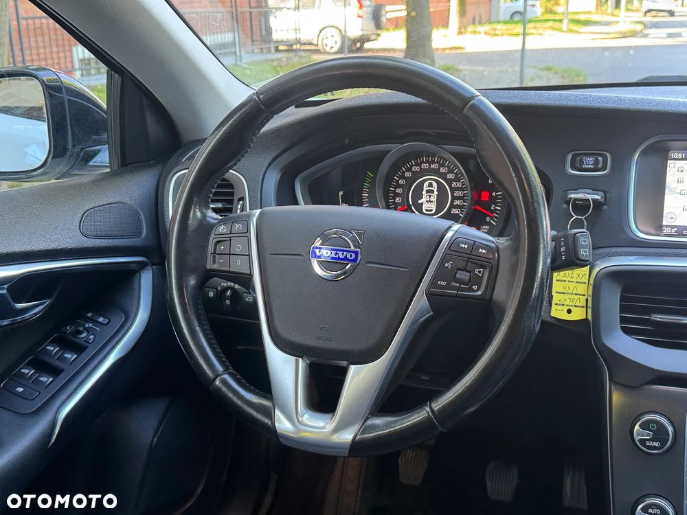 Volvo V40 D3 Drive-E Momentum - 14