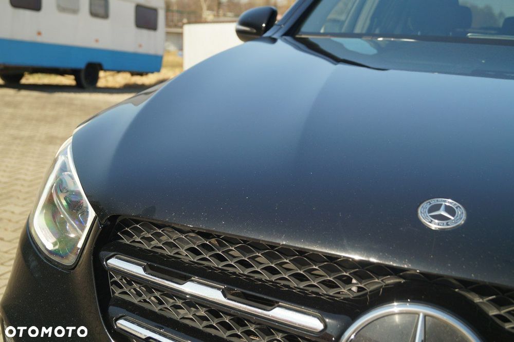Mercedes-Benz GLC - 11