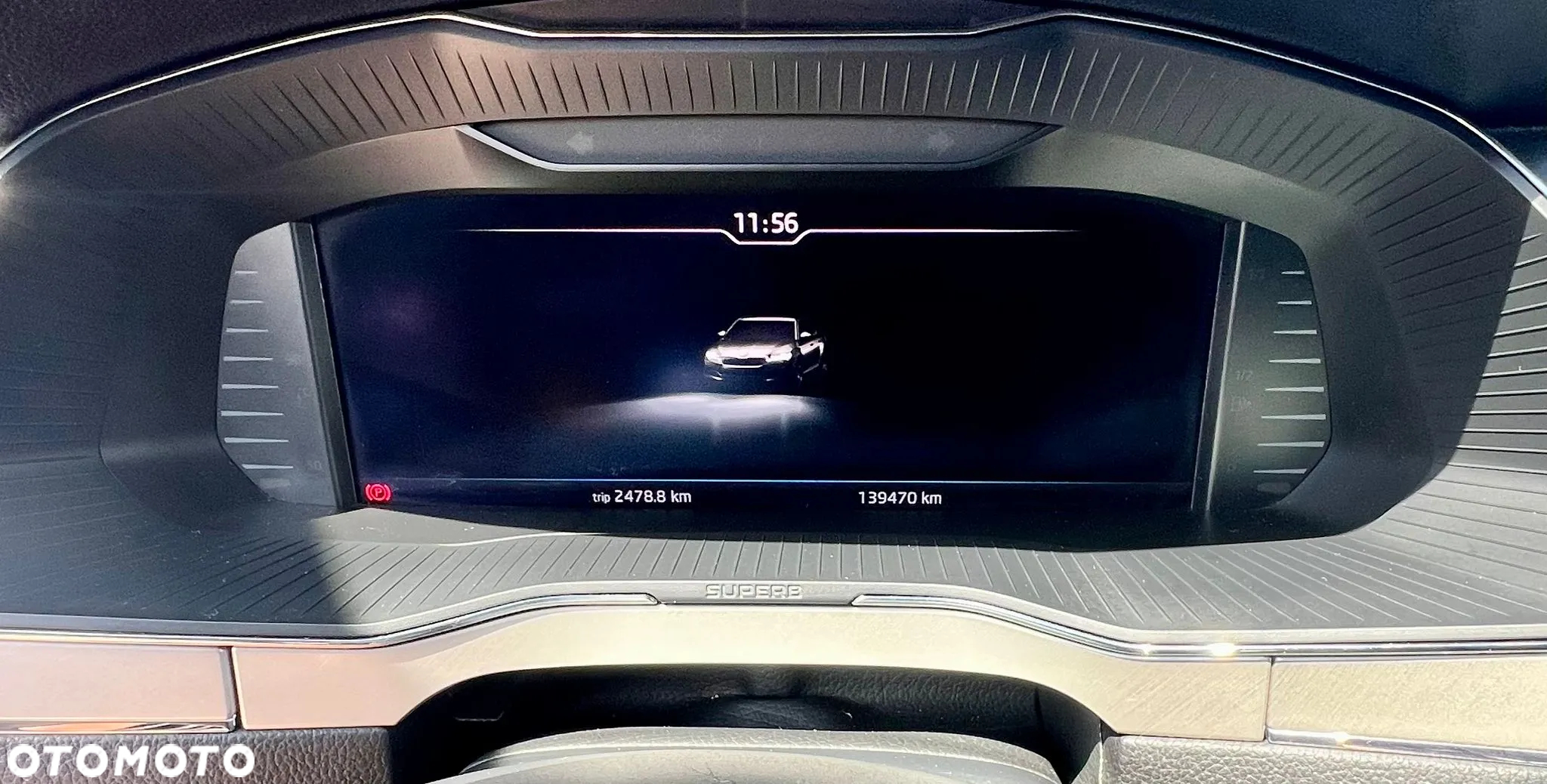 Skoda Superb 2.0 TDI L&K DSG - 17