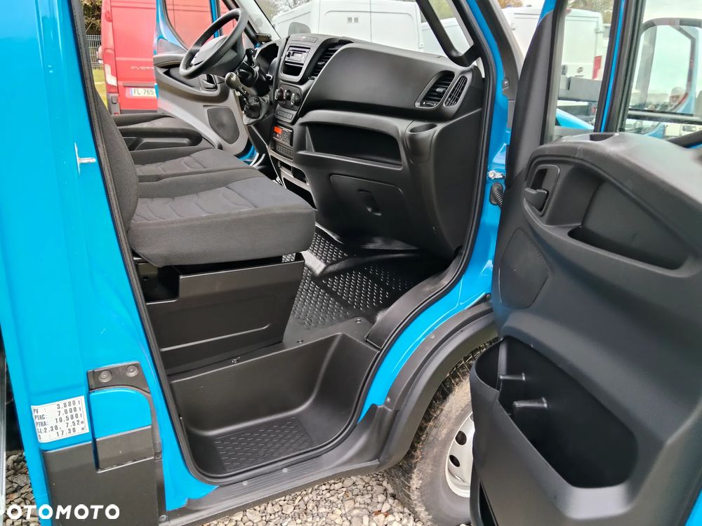 Iveco Daily 70C18 - 18